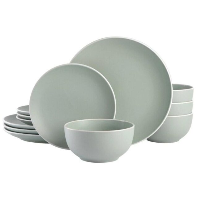dinnerware set
